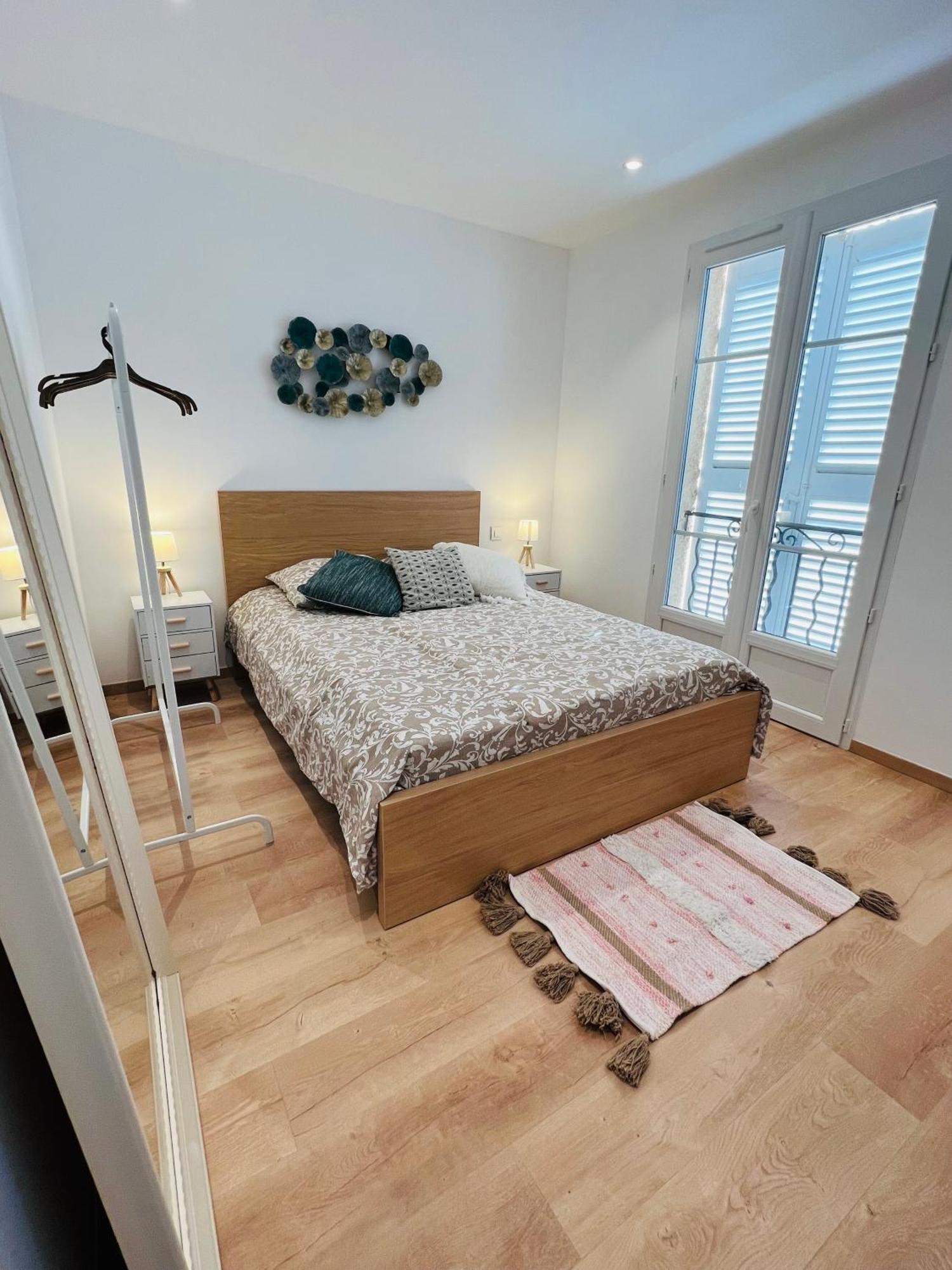 Superbe Appartement Terrasse Et Parking Prive 쎙뜨호뻬 외부 사진