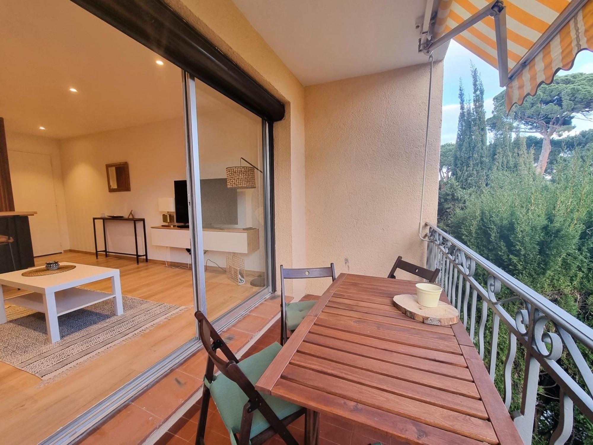 Superbe Appartement Terrasse Et Parking Prive 쎙뜨호뻬 외부 사진