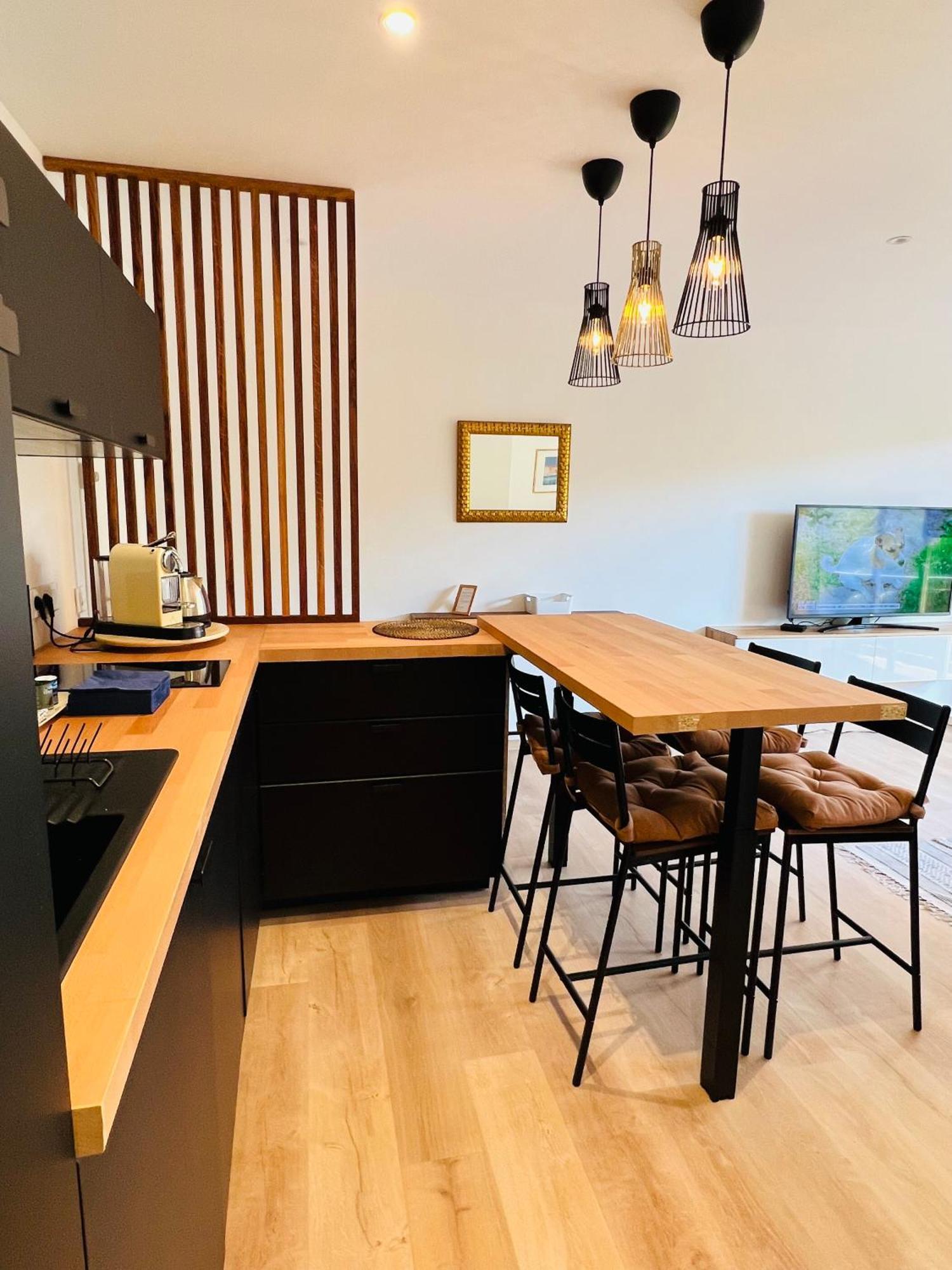 Superbe Appartement Terrasse Et Parking Prive 쎙뜨호뻬 외부 사진
