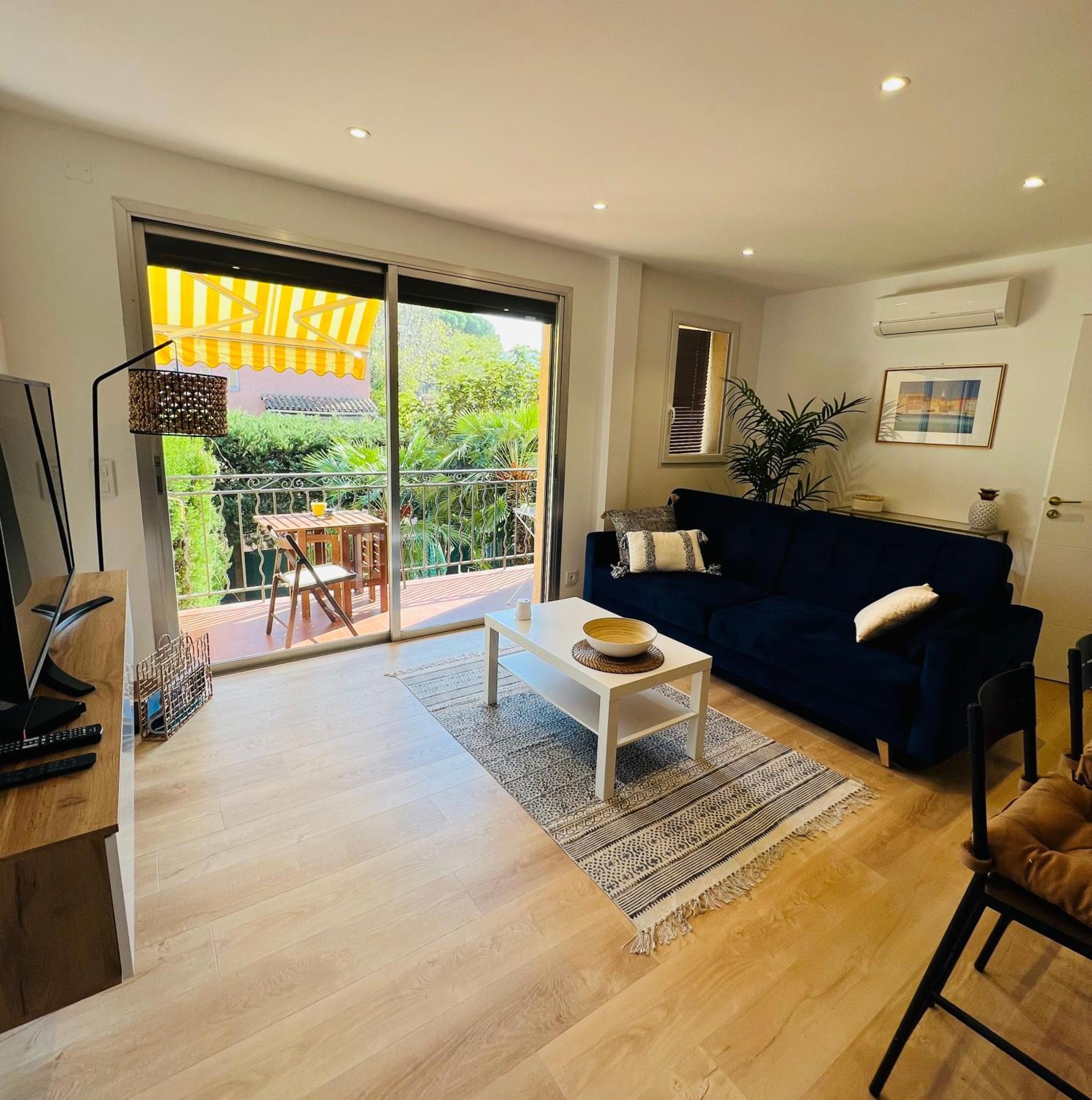 Superbe Appartement Terrasse Et Parking Prive 쎙뜨호뻬 외부 사진