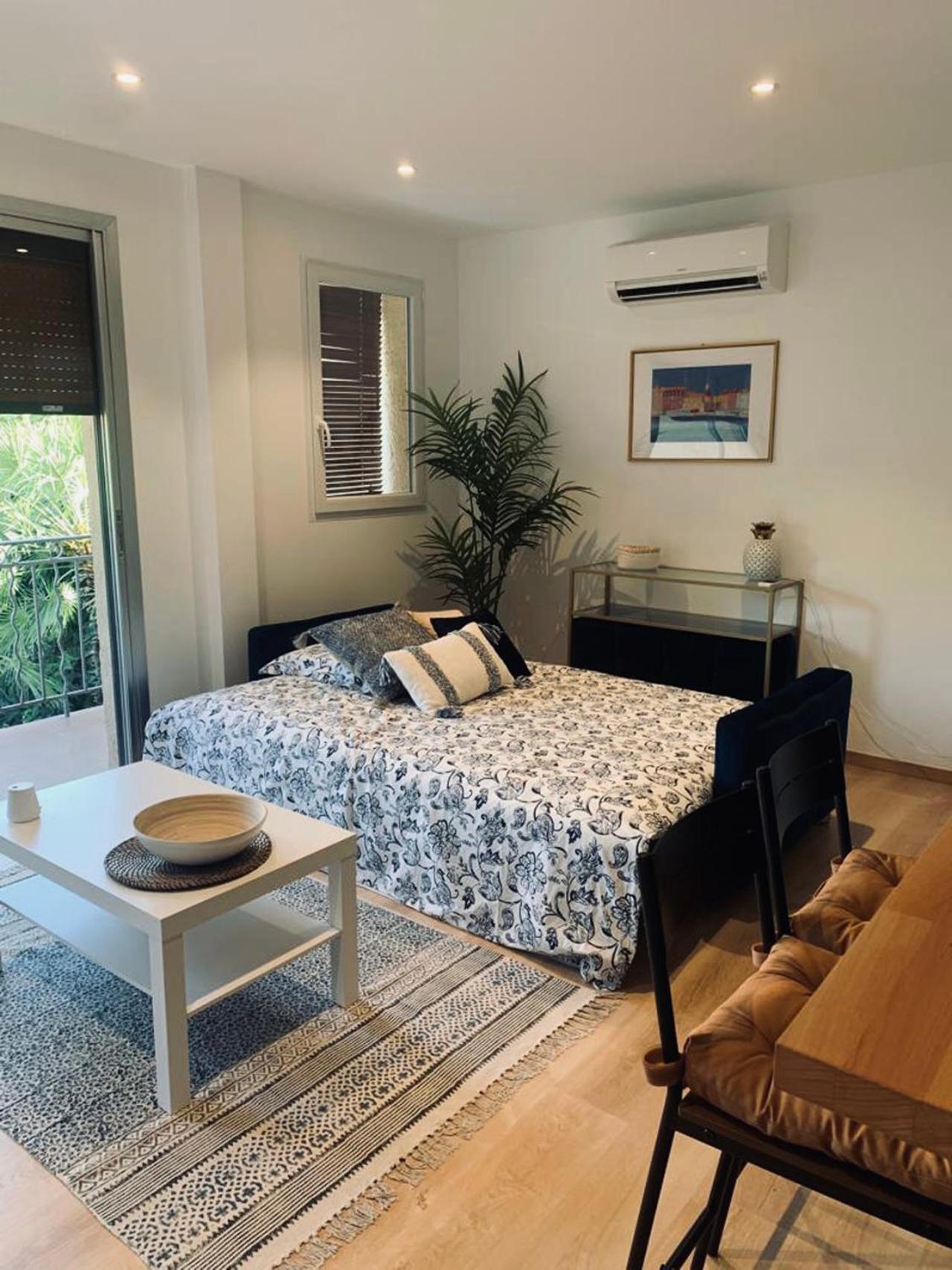 Superbe Appartement Terrasse Et Parking Prive 쎙뜨호뻬 외부 사진