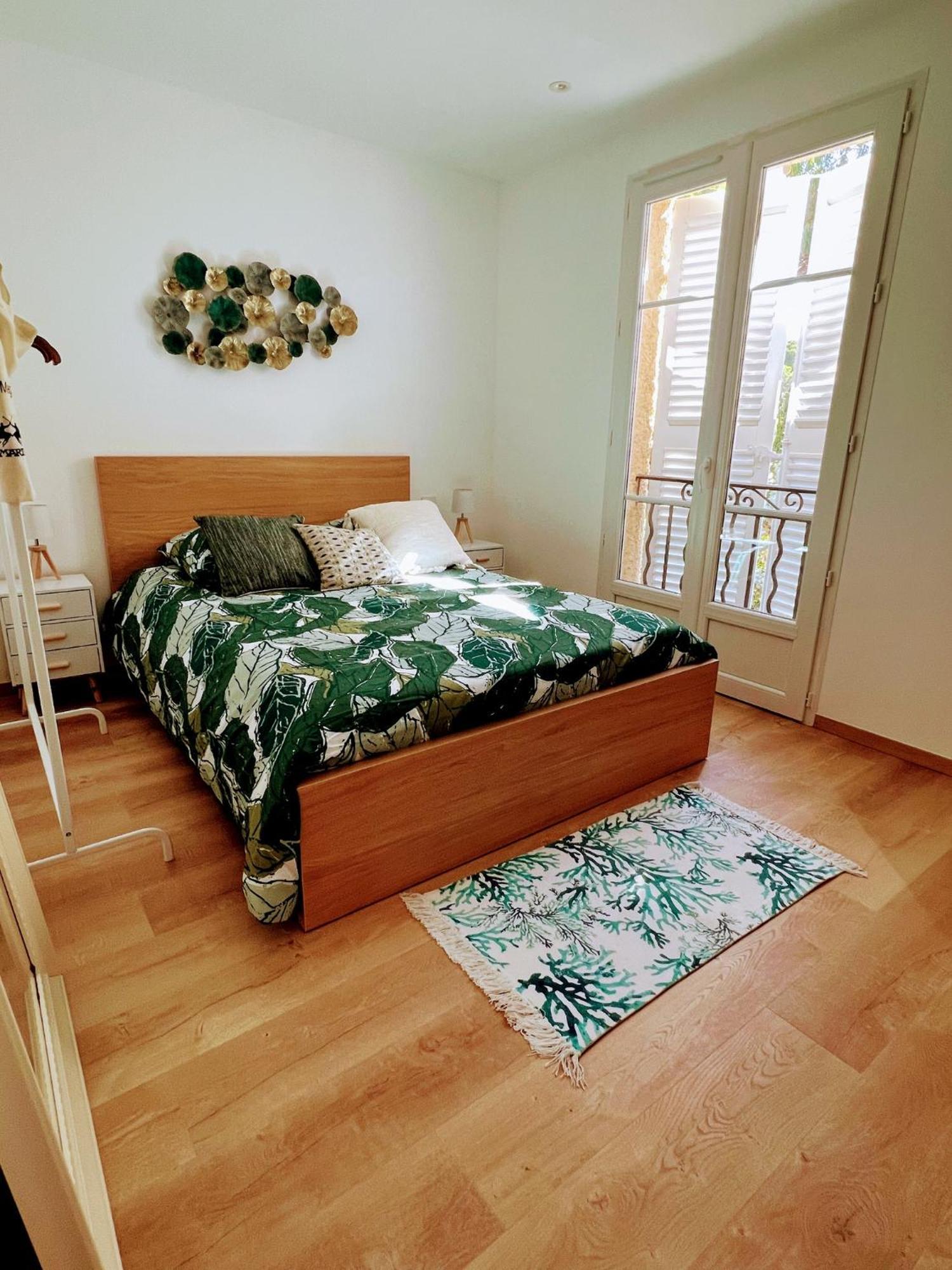 Superbe Appartement Terrasse Et Parking Prive 쎙뜨호뻬 외부 사진