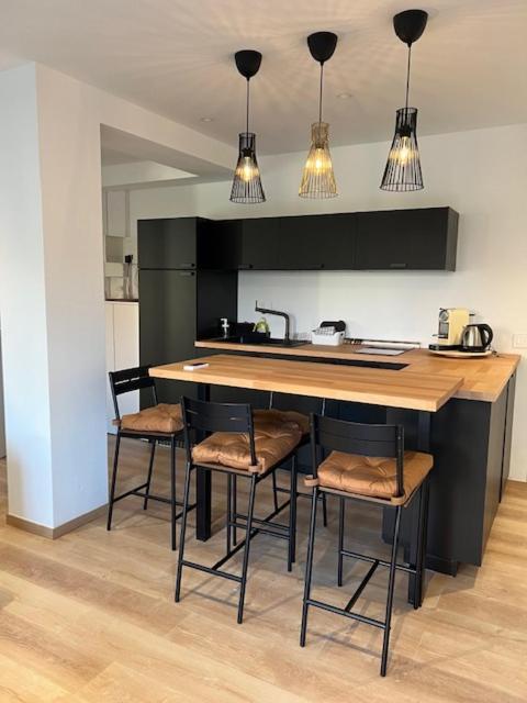 Superbe Appartement Terrasse Et Parking Prive 쎙뜨호뻬 외부 사진