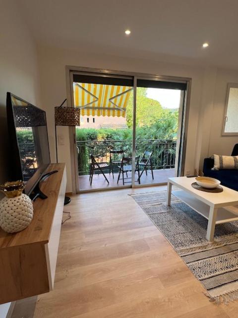 Superbe Appartement Terrasse Et Parking Prive 쎙뜨호뻬 외부 사진