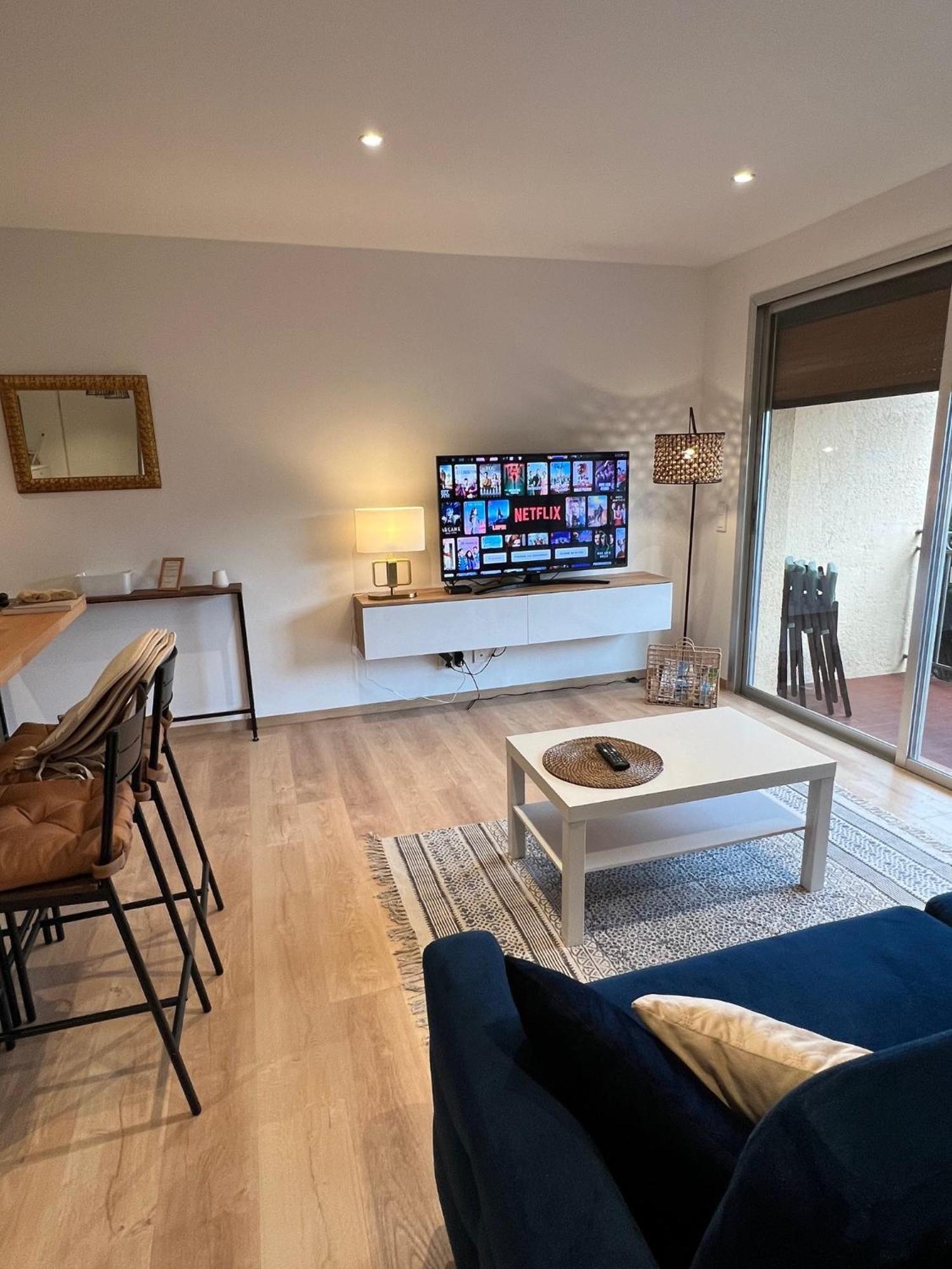 Superbe Appartement Terrasse Et Parking Prive 쎙뜨호뻬 외부 사진